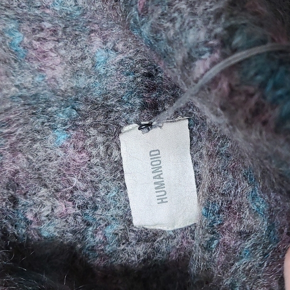 Humanoid Sweater - Picture 3 of 4